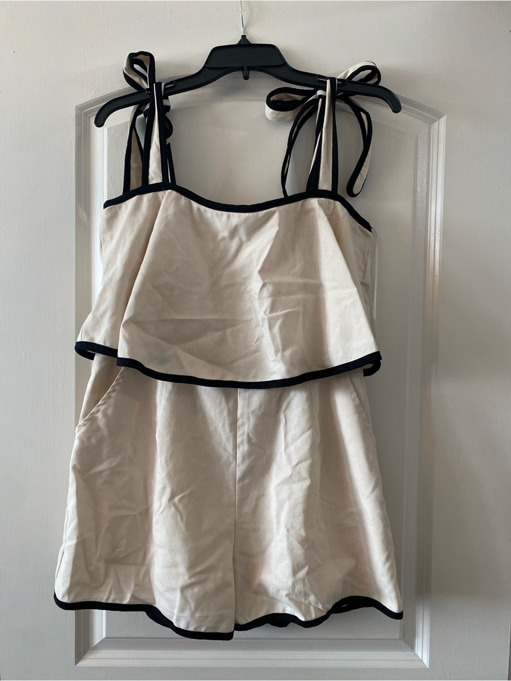 Cream Tie-Shoulder Ruffle Tank with Black Trim